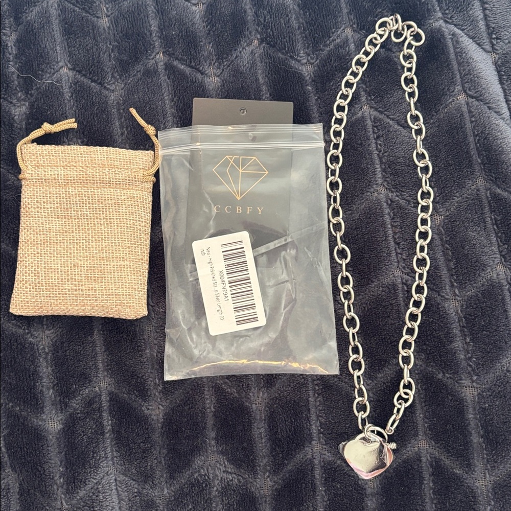 Silver Heart Pendant Chain Necklace